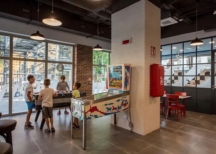 Meininger Lambrate Ostello *