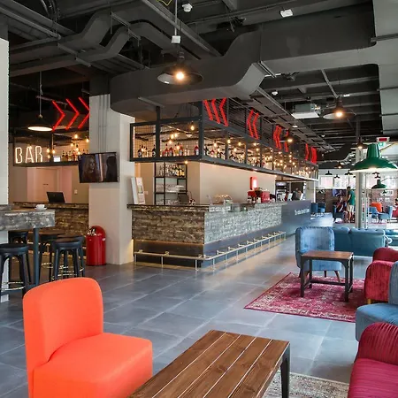 Meininger Lambrate Auberge de jeunesse Milan