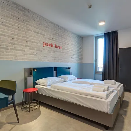 Hostal Meininger Lambrate *